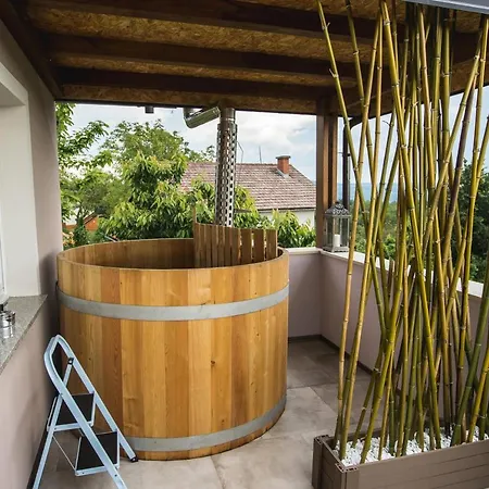 Apartment Ma&Ja With Hot Tub Metlika Exterior photo